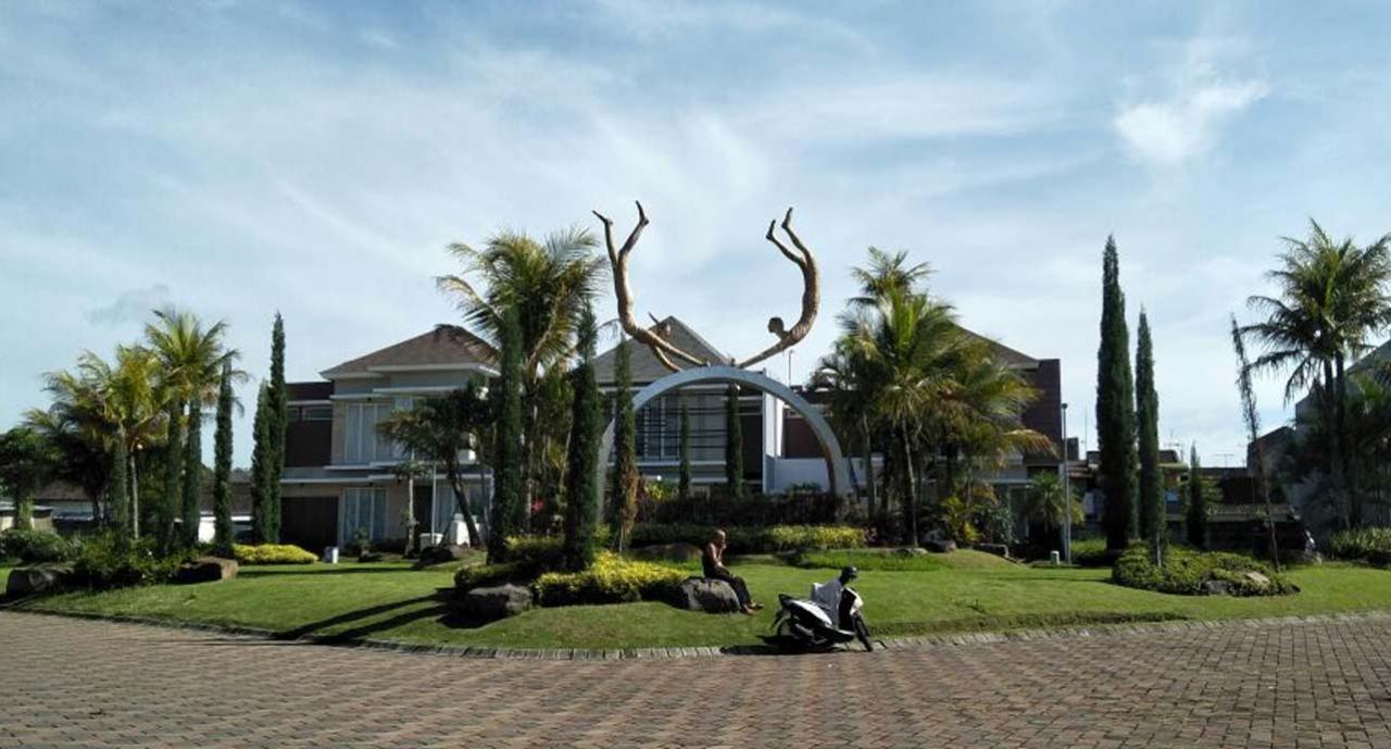 First-Class Lifestyle